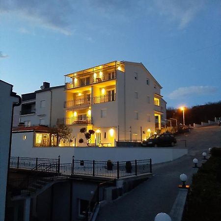 Apartment Matosic Crikvenica Exteriör bild
