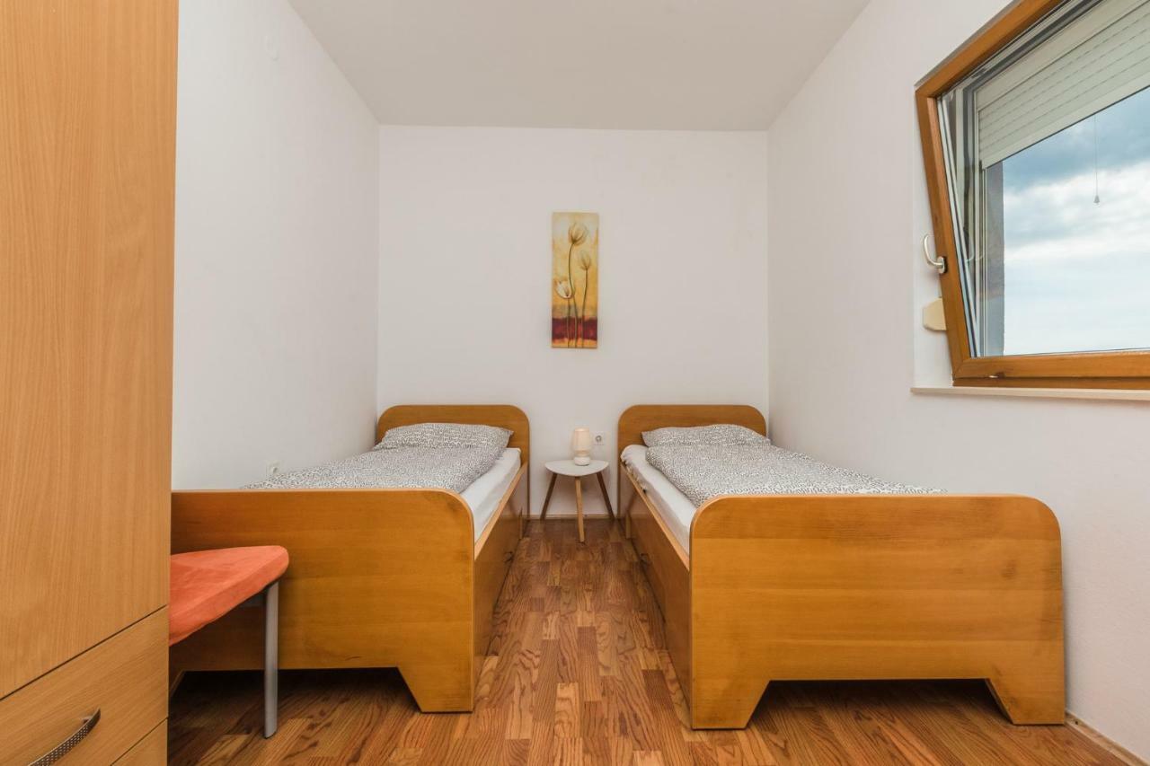Apartment Matosic Crikvenica Exteriör bild